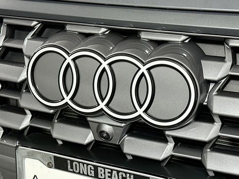 Used 2025 Audi Q5 Premium w/ Convenience Package AWD/4WD image 15