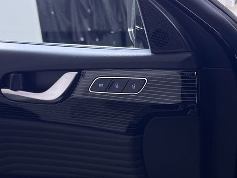 Used 2025 Hyundai Palisade Calligraphy image 32