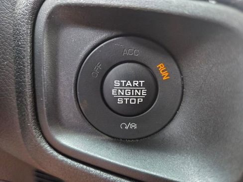 Used 2025 Jeep Wrangler Unlimited Sport AWD/4WD image 29