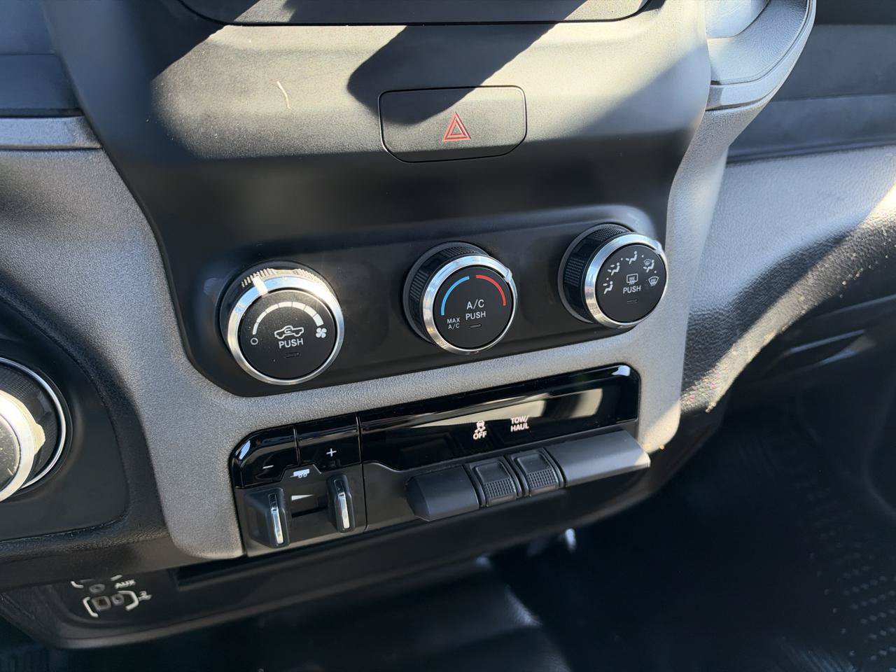 Used 2023 RAM 3500 Tradesman AWD/4WD image 23