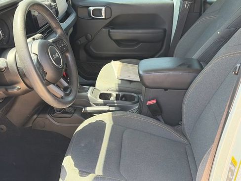 Used 2024 Jeep Wrangler Unlimited Sport AWD/4WD image 17