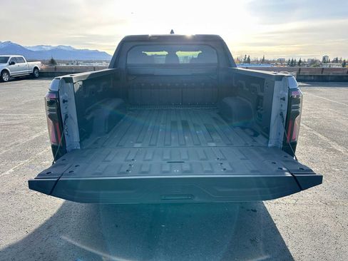 New 2025 GMC Sierra EV Denali image 14