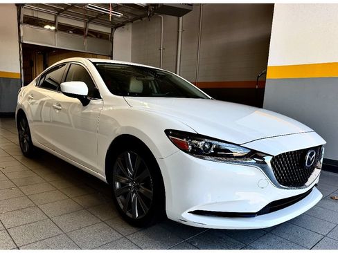 Used 2021 MAZDA MAZDA6 Touring FWD image 3