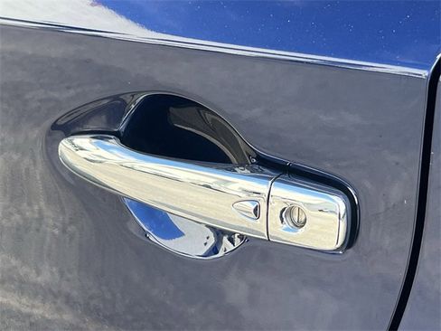 Certified 2023 Nissan Murano SV image 32