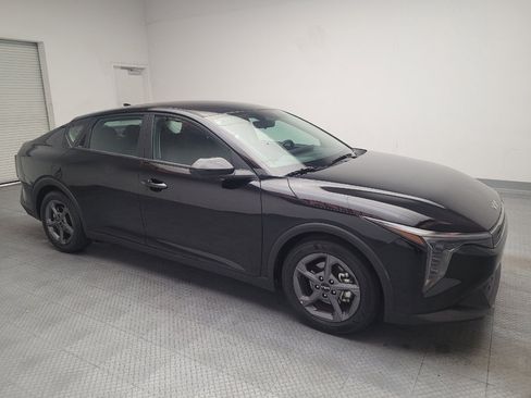 Used 2025 Kia K4 FWD image 11