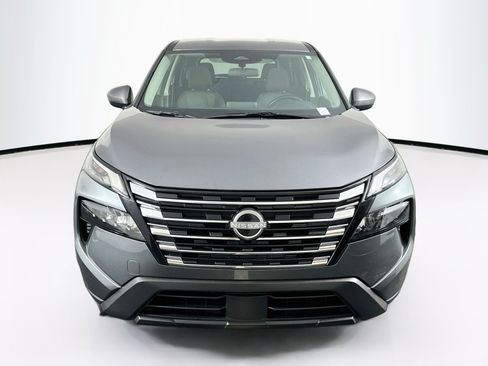 Used 2025 Nissan Rogue SV FWD image 2