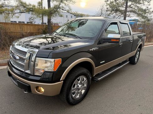 Used 2012 Ford F150 Lariat w/ Lariat Chrome Pkg image 2