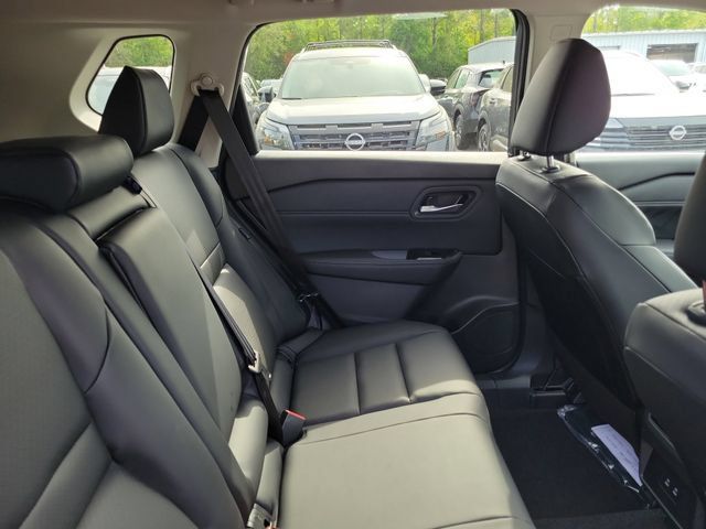New 2026 Nissan Rogue Dark Armor FWD image 30