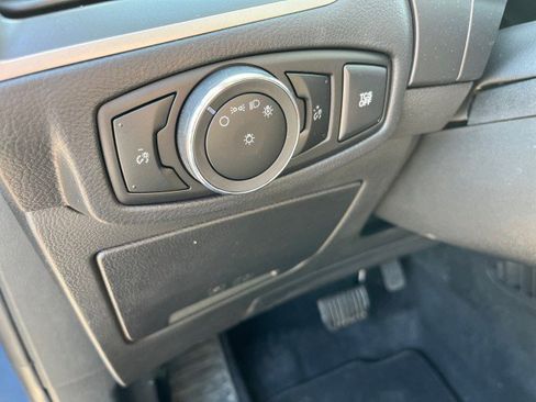 Used 2024 Ford Edge SEL image 14