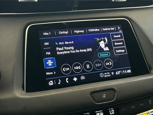 Used 2023 Cadillac XT4 Premium Luxury FWD image 17