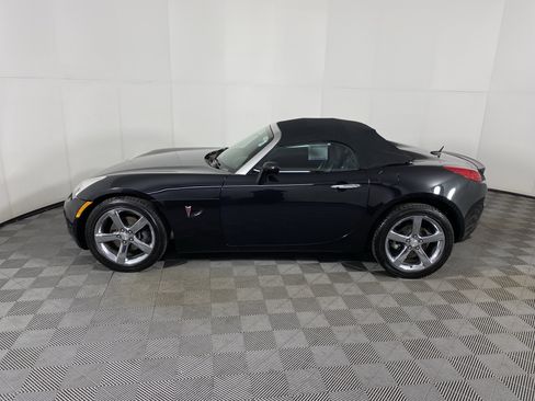 Used 2008 Pontiac Solstice GXP w/ Premium Package image 6