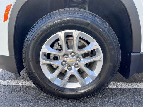 Used 2023 Chevrolet Traverse LS FWD image 20