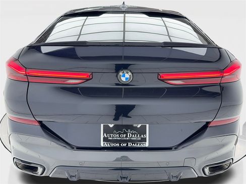 Used 2023 BMW X6 xDrive40i w/ Executive Package image 11