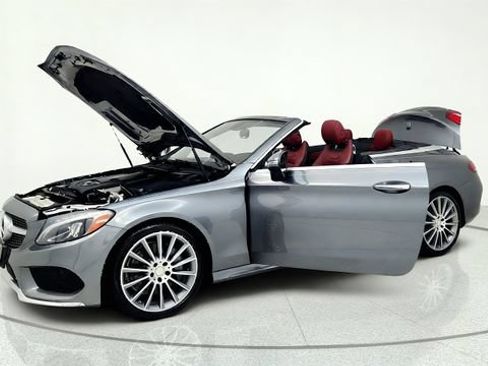 Used 2017 Mercedes-Benz C 300 Cabriolet image 5