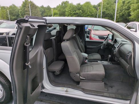 Used 2019 Nissan Frontier S RWD image 25