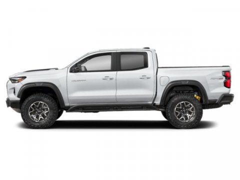 Used 2026 Chevrolet Colorado ZR2 w/ Technology Package AWD/4WD image 3
