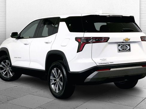 Used 2025 Chevrolet Equinox LT image 11