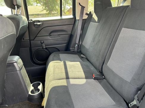 Used 2016 Jeep Patriot Sport image 12