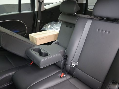 New 2026 Hyundai Ioniq 9 SEL image 19