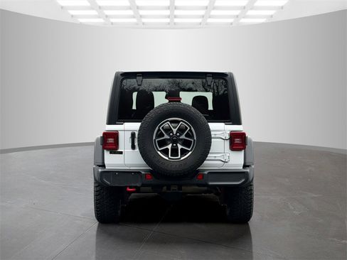 Used 2024 Jeep Wrangler Unlimited Rubicon image 4