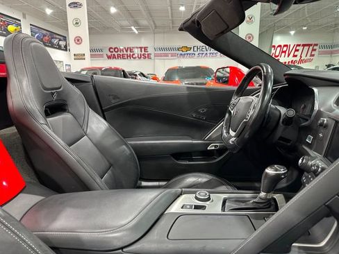 Used 2018 Chevrolet Corvette Stingray Convertible w/ 3LT Preferred Equipment Group RWD image 14