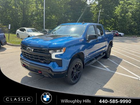 Used 2023 Chevrolet Silverado 1500 LT Trail Boss w/ Protection Package AWD/4WD image 1