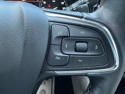 Used 2021 Buick Envision Essence AWD/4WD image 18