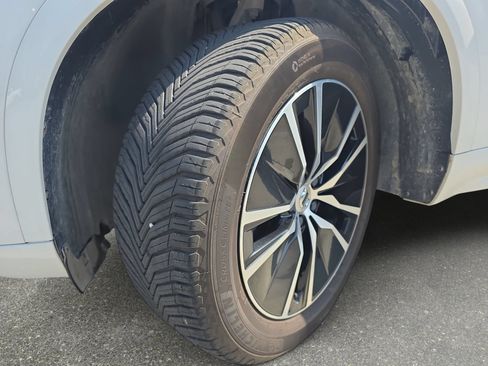 Used 2020 Volvo XC90 T6 Momentum AWD/4WD image 31