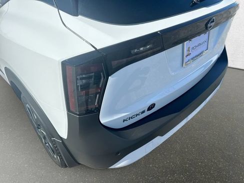 New 2026 Nissan Kicks SV w/ SV Premium Package AWD/4WD image 31