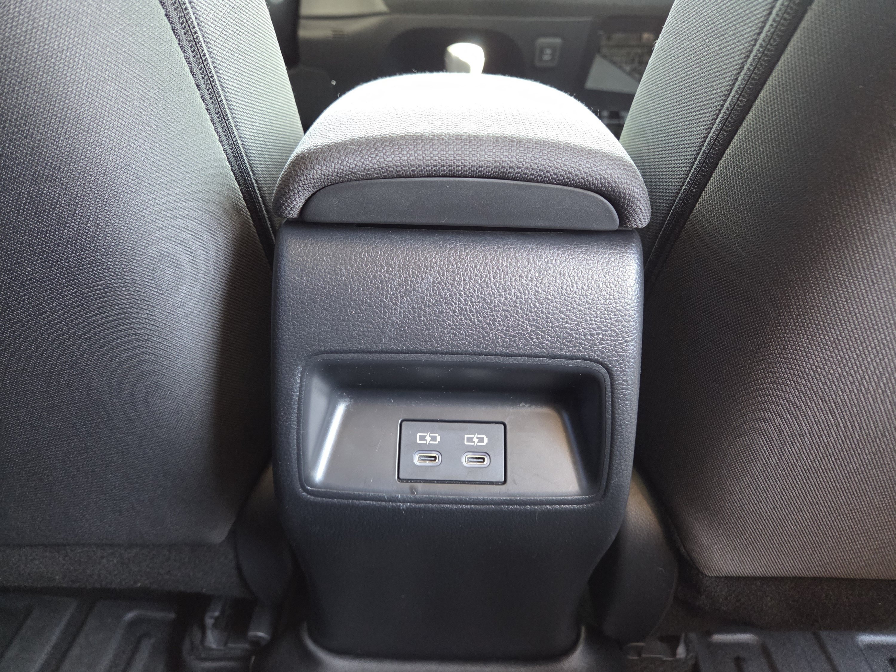 Used 2023 Toyota Corolla LE w/ Carpet Mat Package (TMS) FWD image 25