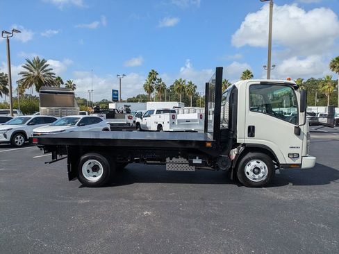 New 2024 Chevrolet Low Cab Forward image 3