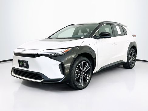 Used 2024 Toyota bZ4X Limited w/ Weather Package image 3