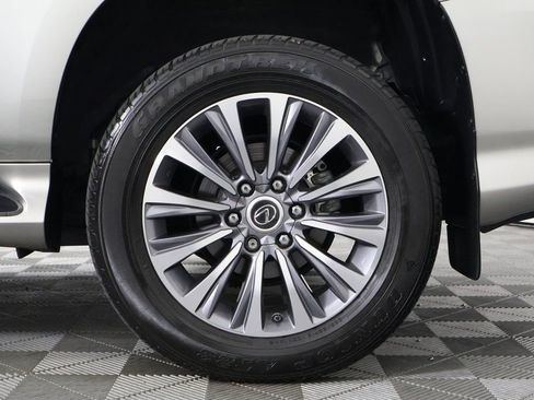 Used 2023 Lexus GX 460 Luxury w/ Off Road Package image 17