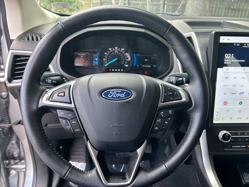 Used 2024 Ford Edge SEL AWD/4WD image 16