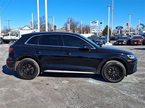 Used 2019 Audi Q5 2.0T Premium Plus w/ Premium Plus Package image 7