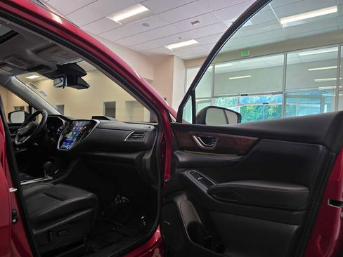 Used 2024 Subaru Ascent Touring AWD/4WD image 29