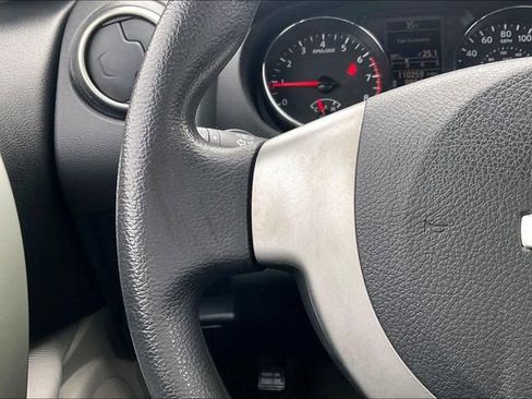 Used 2013 Nissan Rogue S image 20