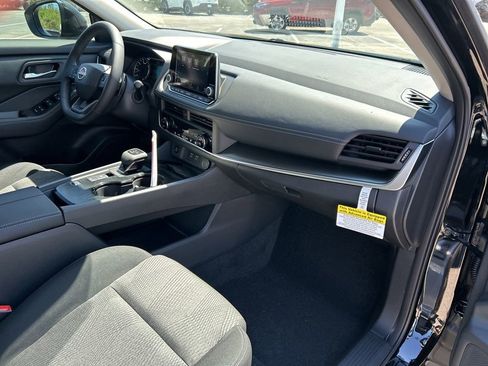 New 2026 Nissan Rogue SV w/ Cold Weather Package FWD image 42