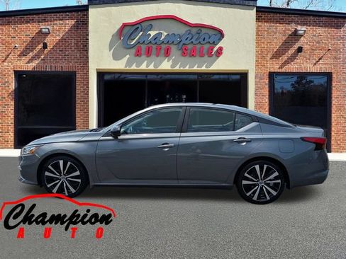 Used 2020 Nissan Altima 2.5 SR FWD image 8
