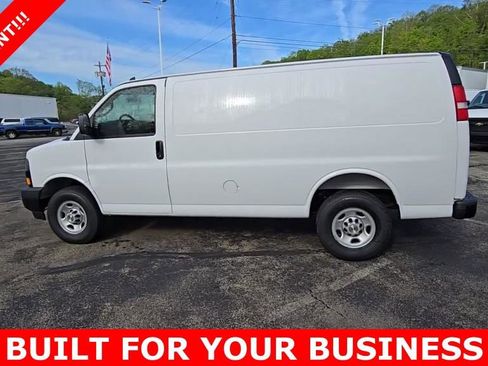 New 2025 Chevrolet Express 2500 w/ Communications Package image 4