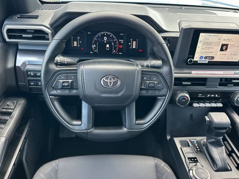 Used 2026 Toyota Tacoma SR5 AWD/4WD image 14