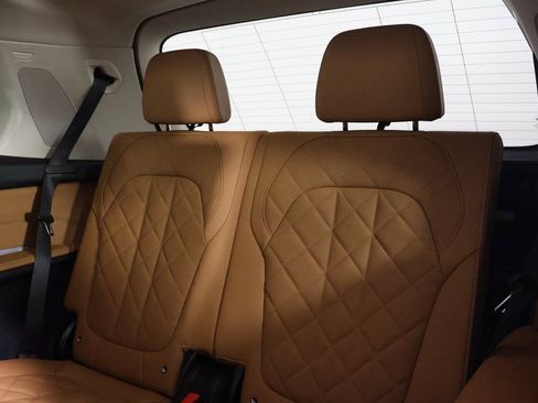 Certified 2026 BMW X7 xDrive40i w/ Premium Package image 12