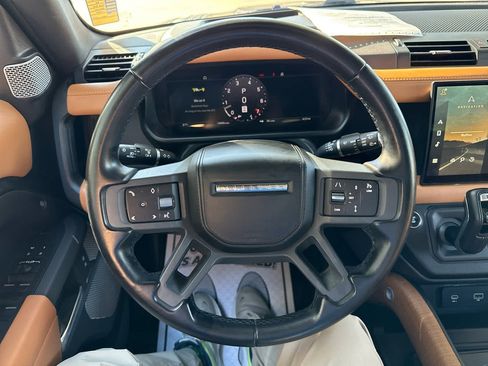 Used 2023 Land Rover Defender 130 X image 26
