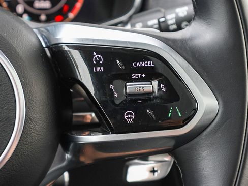 Used 2025 Jaguar F-PACE R-Dynamic S image 34