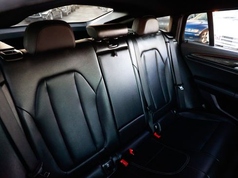 Used 2022 BMW X4 M40i w/ Premium Package image 13