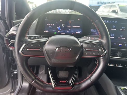 Used 2024 Chevrolet Equinox EV RS FWD image 21