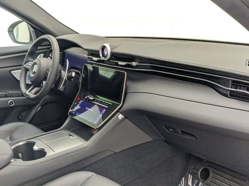 Used 2024 Maserati Grecale GT image 53