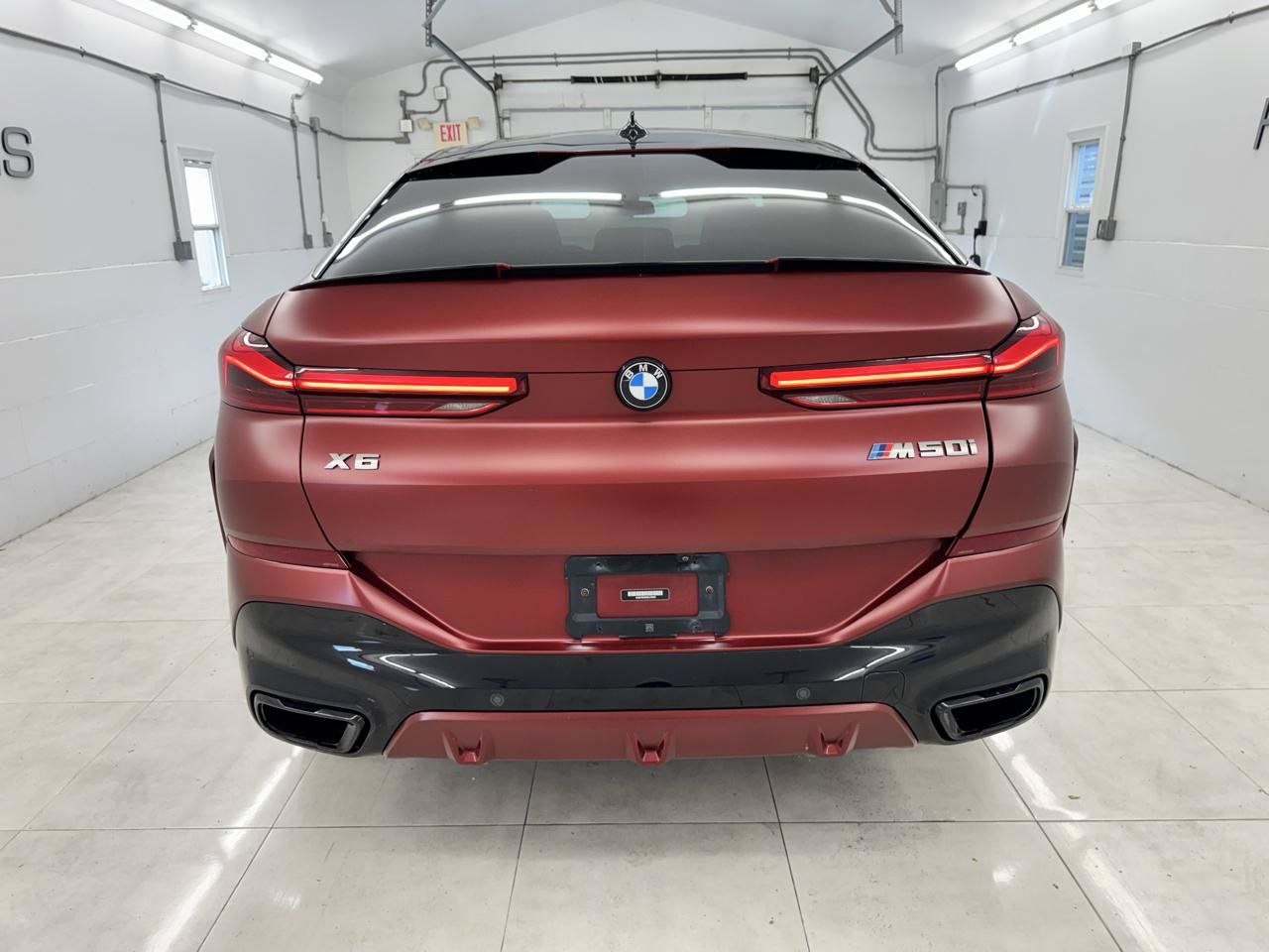 Used 2022 BMW X6 M50i w/ Executive Package AWD/4WD image 6