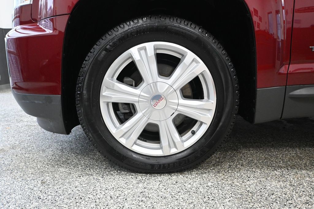 Used 2017 GMC Terrain SLE w/ Convenience Package AWD/4WD image 11