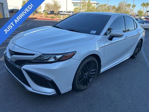 Used 2022 Toyota Camry XSE w/ Carpet Mat Package (TMS) FWD image 1